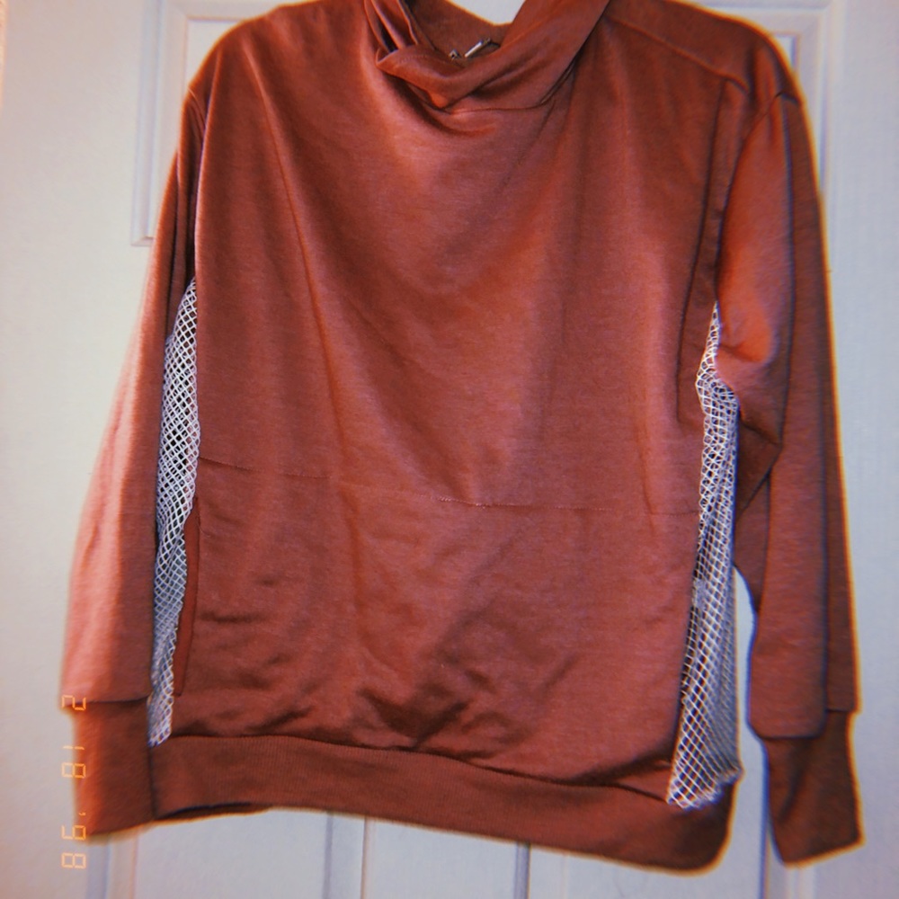 Shirts - Picture 4 of 4